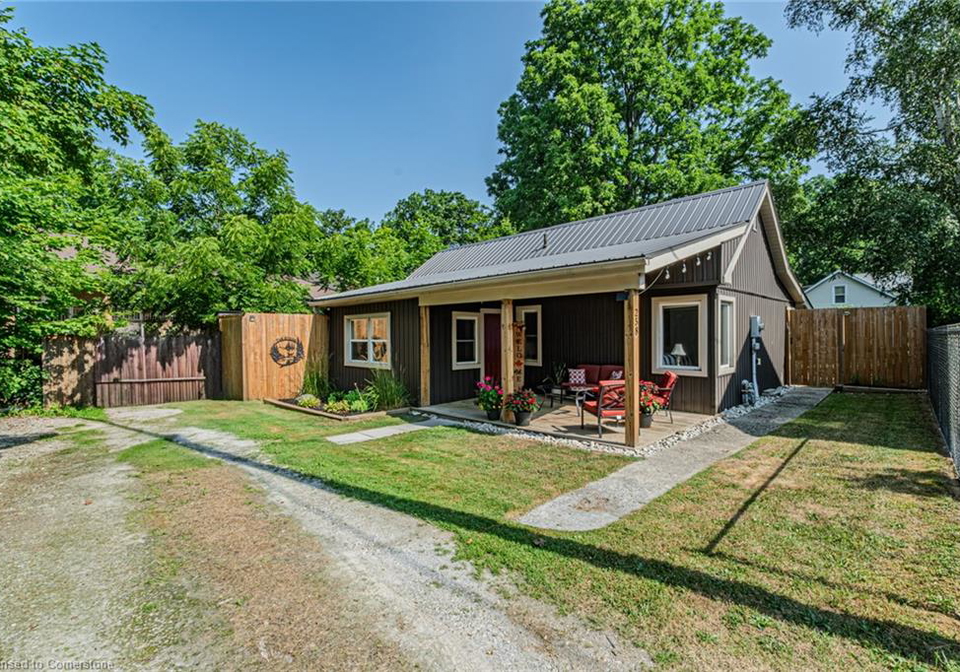 258-norfolk-avenue-delhi-ontario-40750898