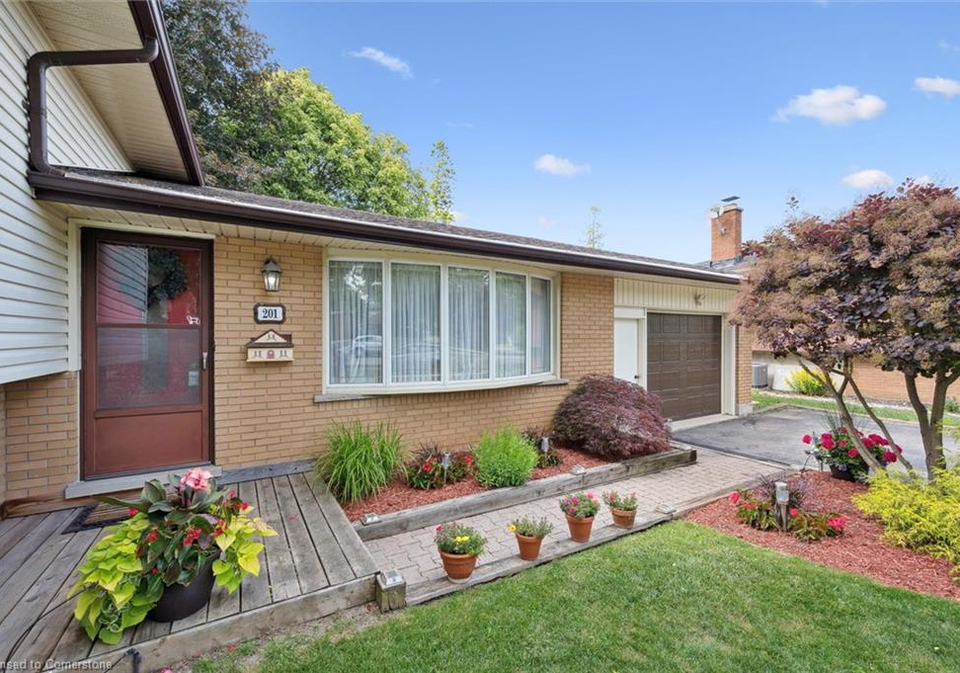 201-stonybrook-drive-kitchener-ontario-40750933