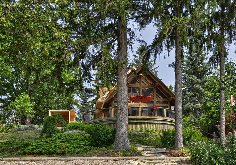 6-lake-avenue-e-puslinch-ontario-40751080