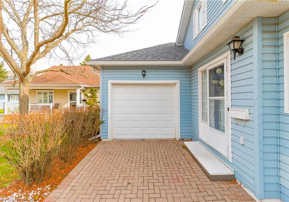 331-silverbirch-boulevard-mount-hope-ontario-40751086