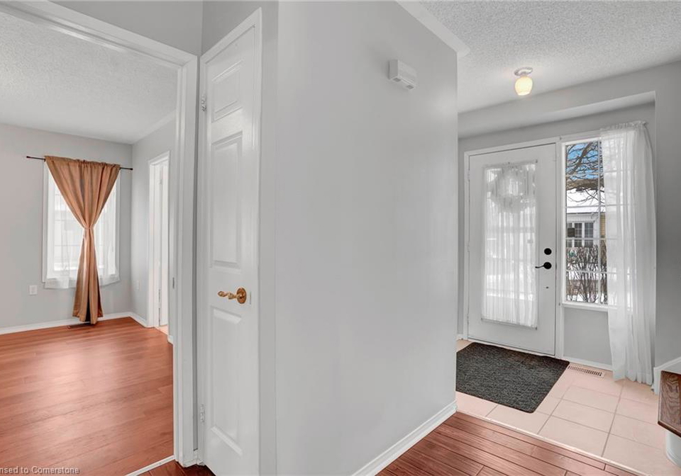 331-silverbirch-boulevard-mount-hope-ontario-40751086