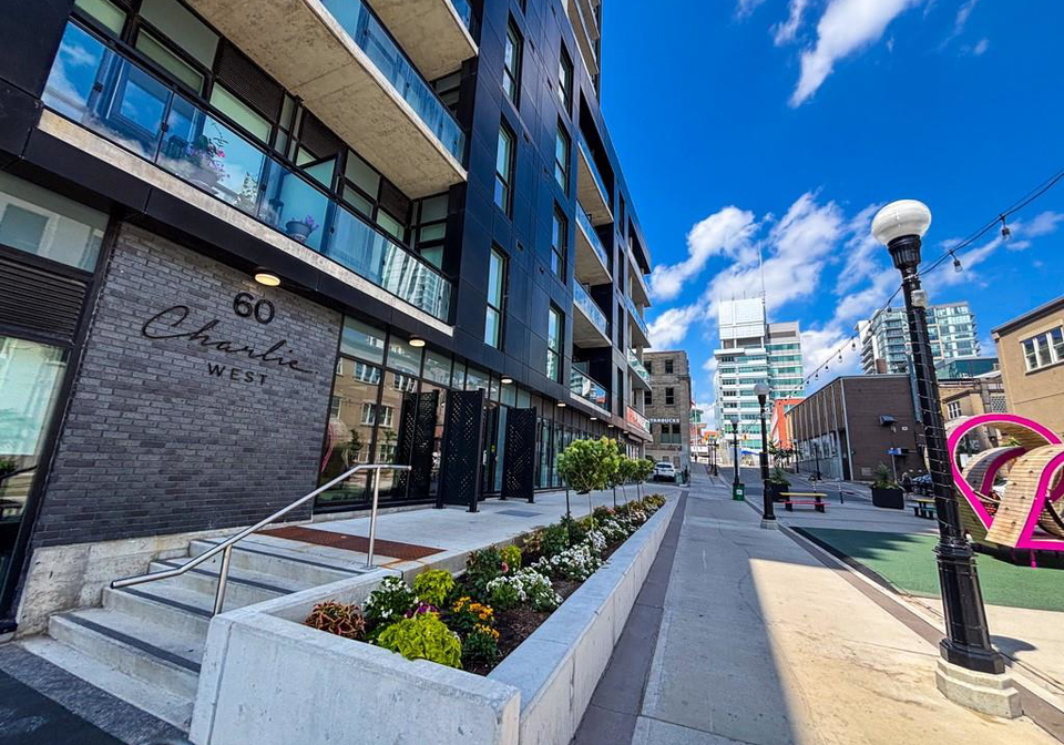 60-charles-street-w-kitchener-ontario-40751134