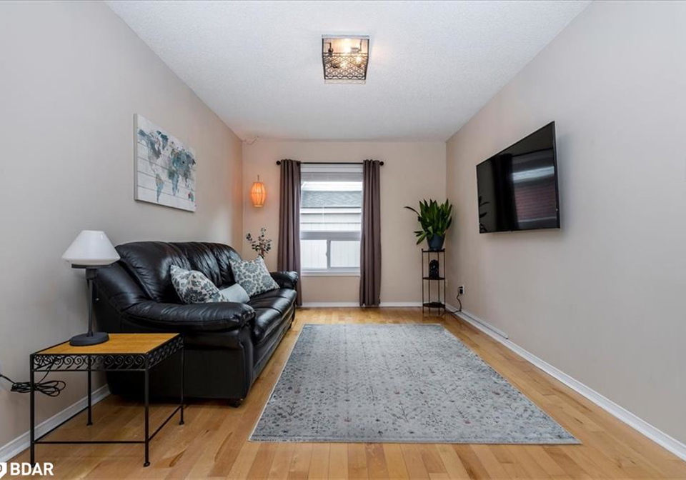 472-haines-street-beeton-ontario-40751160
