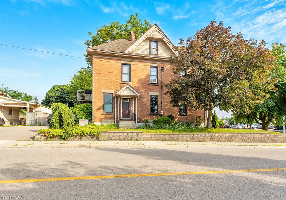 22-harvey-street-tillsonburg-ontario-40751338