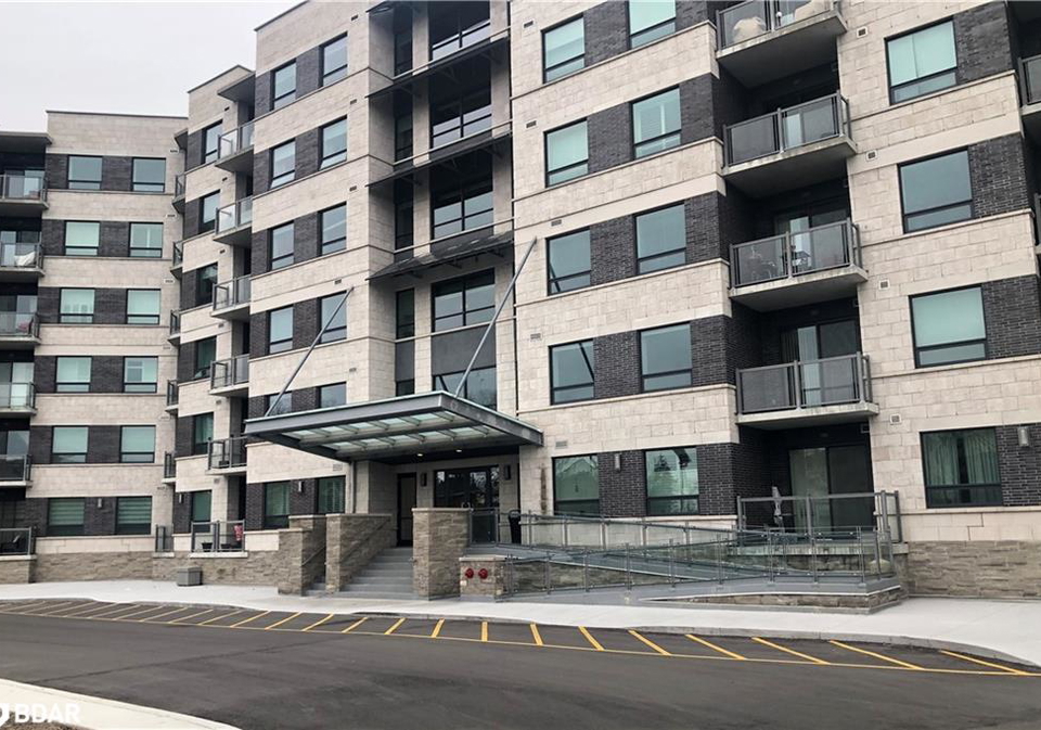 383-main-street-e-milton-ontario-40751359