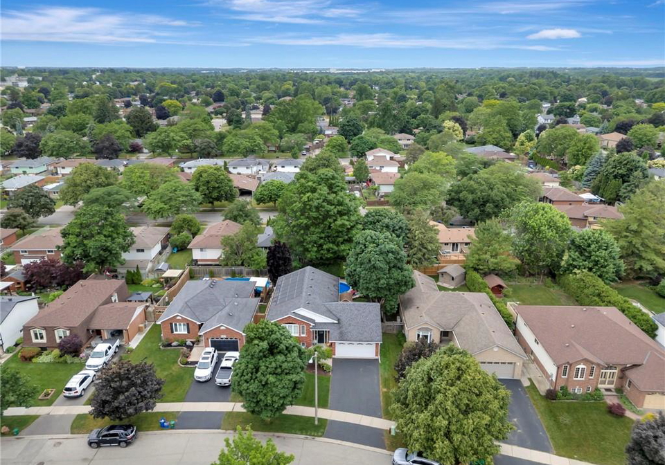 19-olivetree-road-brantford-ontario-40751414