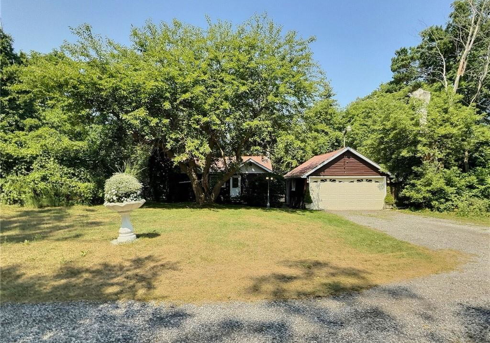 7624-riverside-drive-port-franks-ontario-40751441
