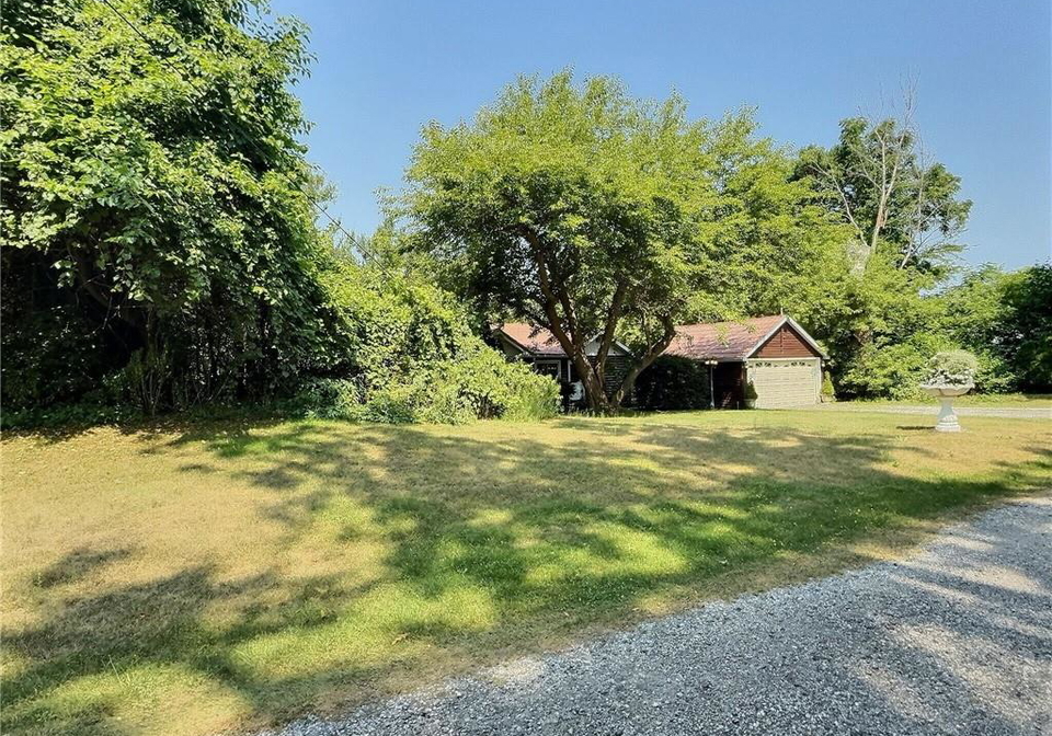 7624-riverside-drive-port-franks-ontario-40751441
