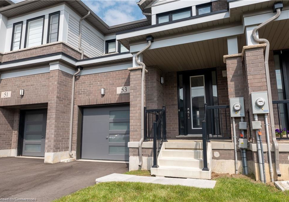 53-freedom-crescent-mount-hope-ontario-40751502