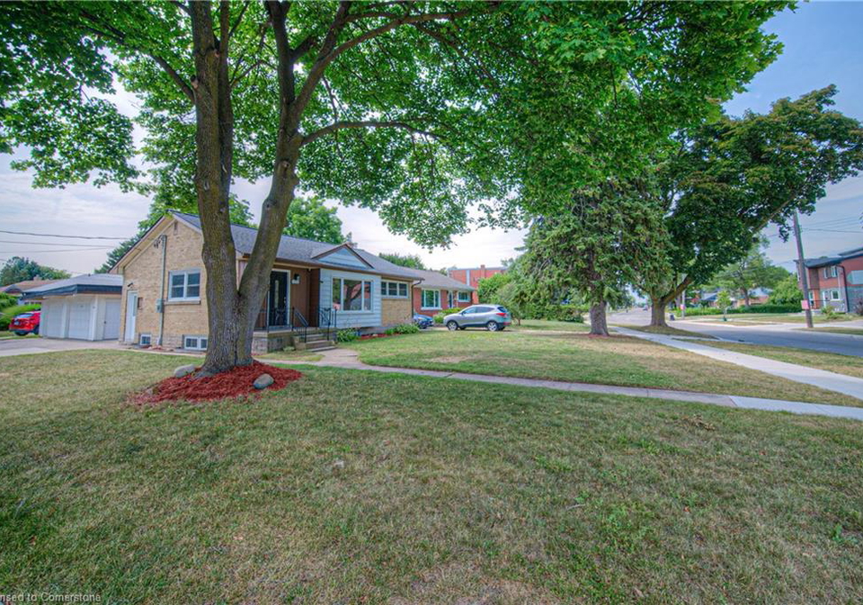 169-bruce-street-kitchener-ontario-40751707