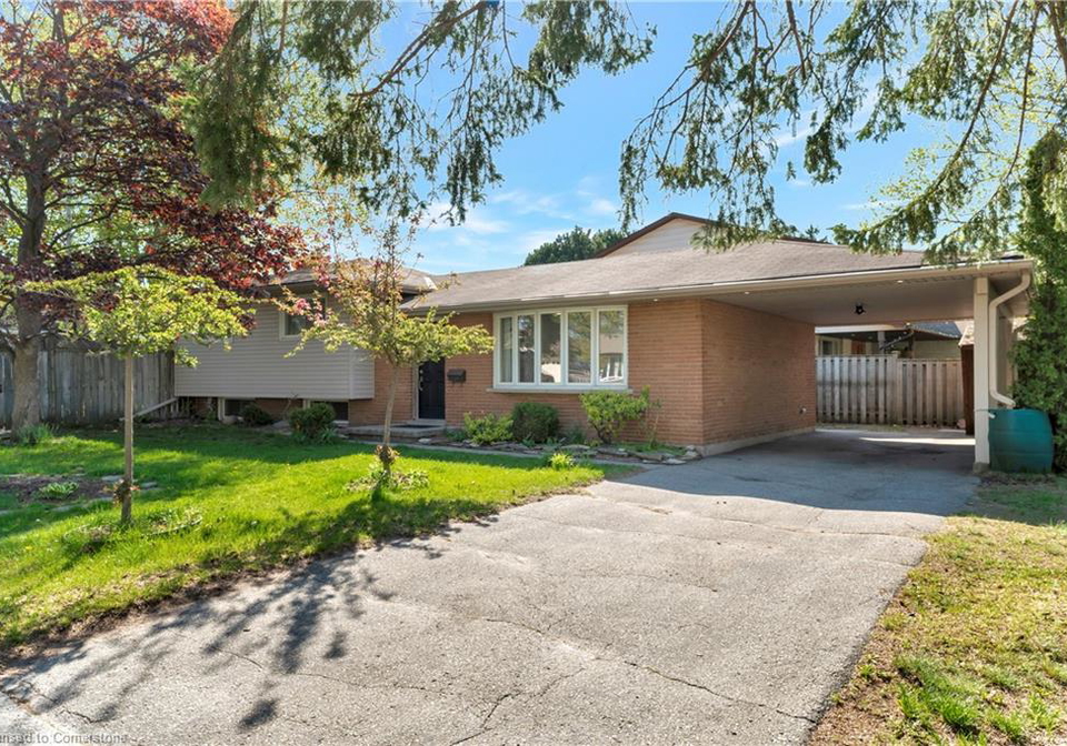 130-shea-crescent-kitchener-ontario-40751756