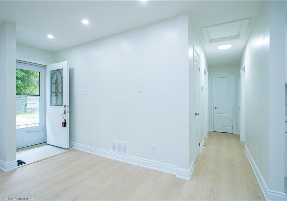 26-magee-street-london-ontario-40751919