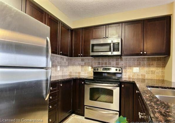 106-rochefort-street-waterloo-ontario-40752004