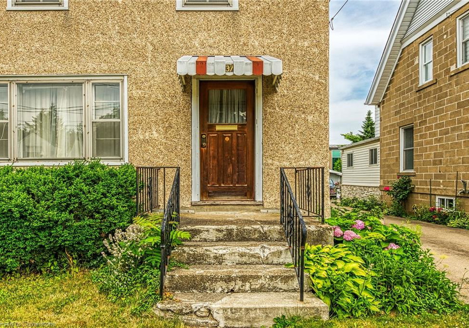 37-ontario-street-grimsby-ontario-40752038