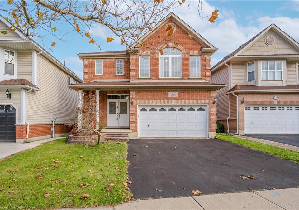 584-winterburg-walk-waterloo-ontario-40752135