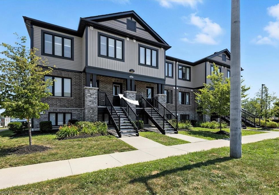 166-rochefort-street-kitchener-ontario-40752137