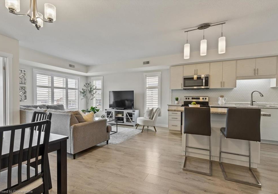 166-rochefort-street-kitchener-ontario-40752137