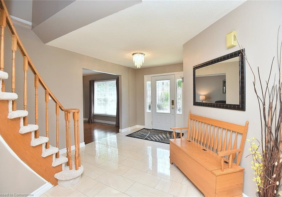 3-suter-crescent-dundas-ontario-40752143