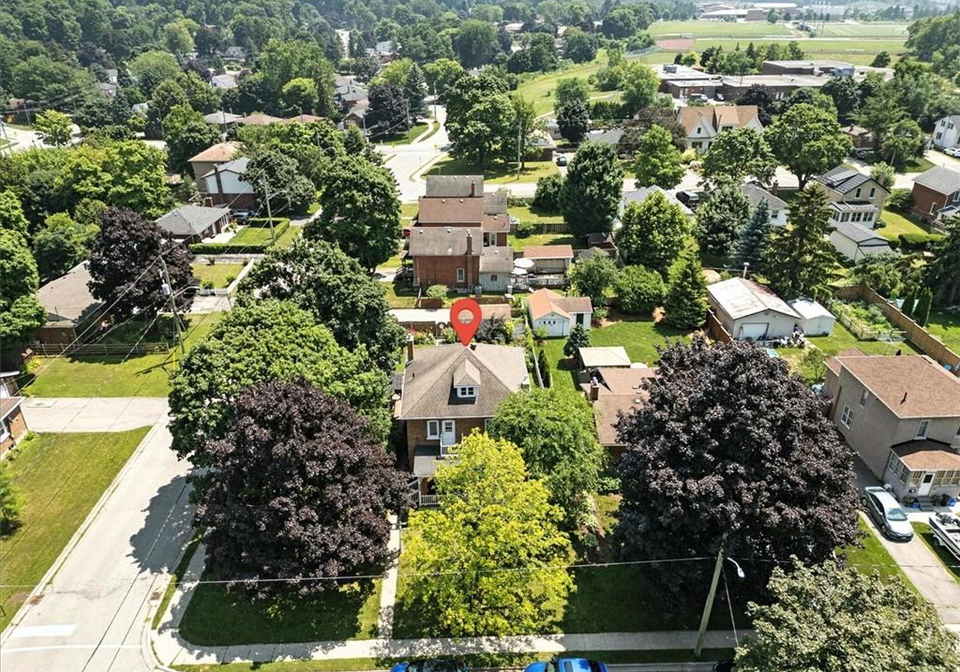 238-maple-street-cambridge-ontario-40752164
