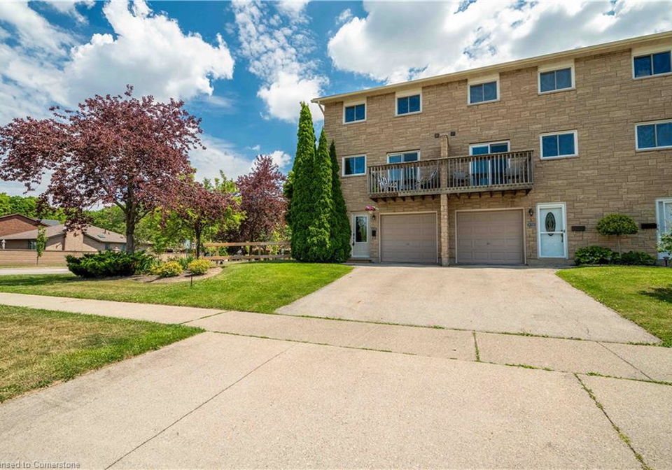 1155-paramount-drive-stoney-creek-ontario-40752211
