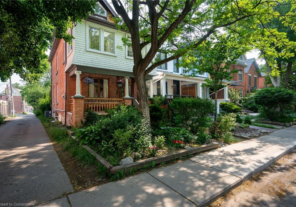 300-charlton-avenue-w-hamilton-ontario-40752254