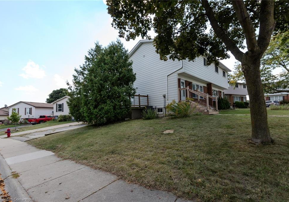 56-raleigh-court-hamilton-ontario-40752267