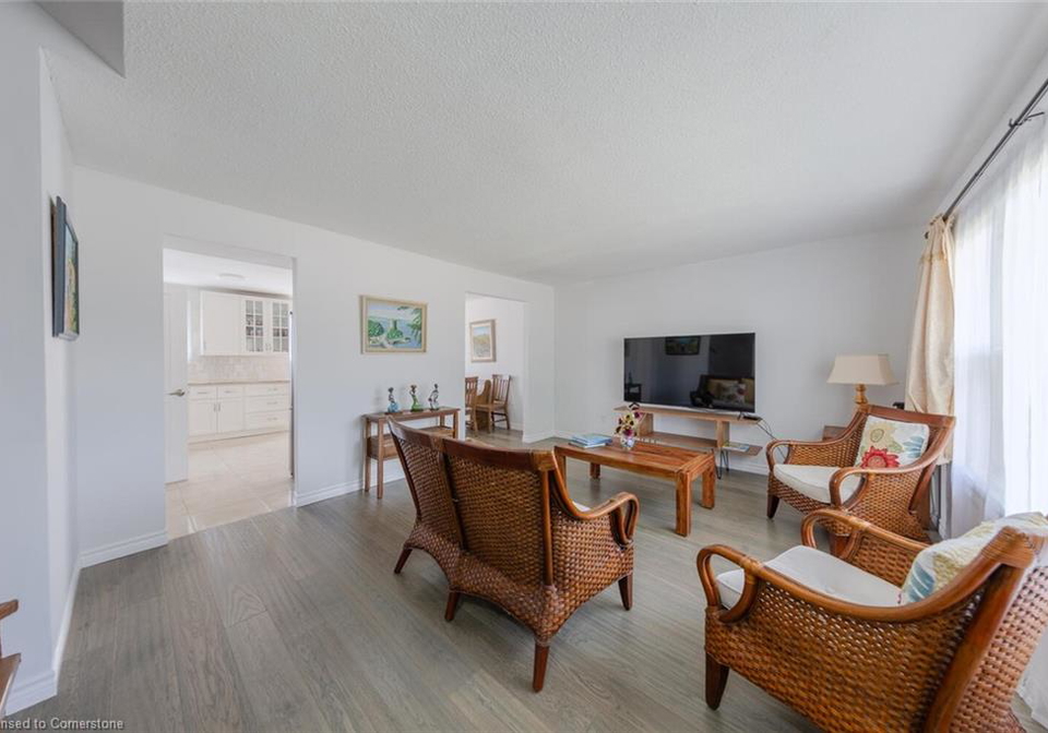 56-raleigh-court-hamilton-ontario-40752267
