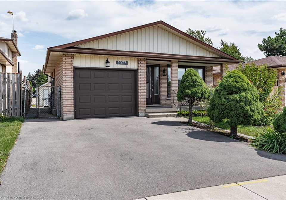 1077-upper-sherman-avenue-hamilton-ontario-40752276