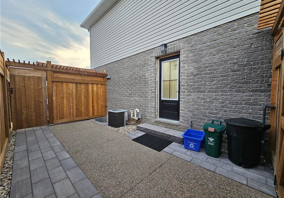 27-mosser-drive-cambridge-ontario-40752403