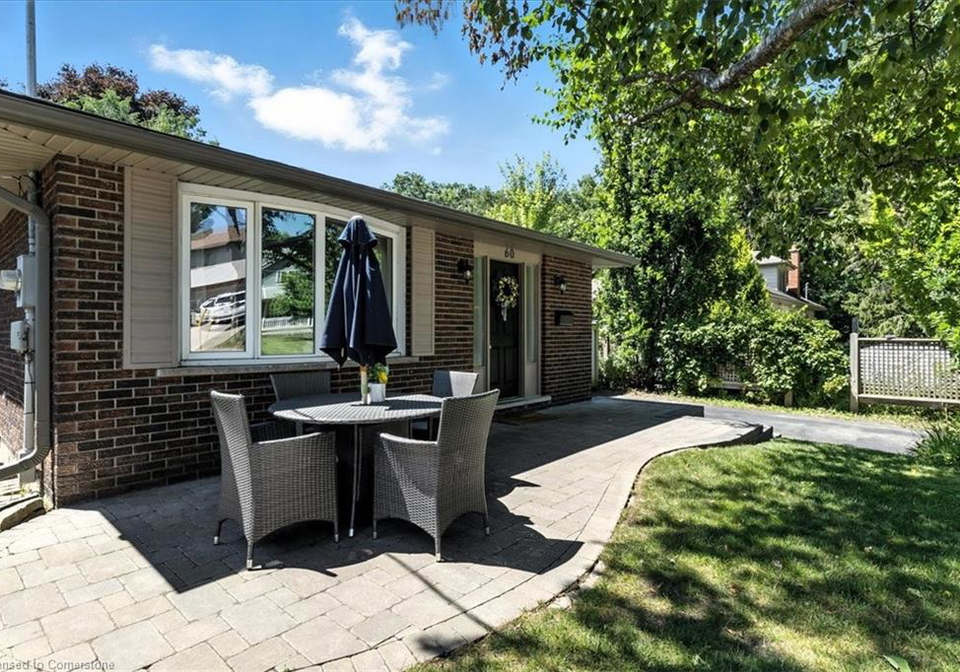 60-mulberry-drive-cambridge-ontario-40752435