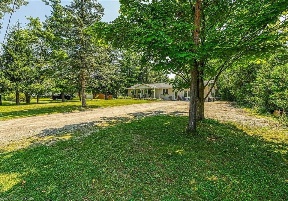 25-haldibrook-road-caledonia-ontario-40752478