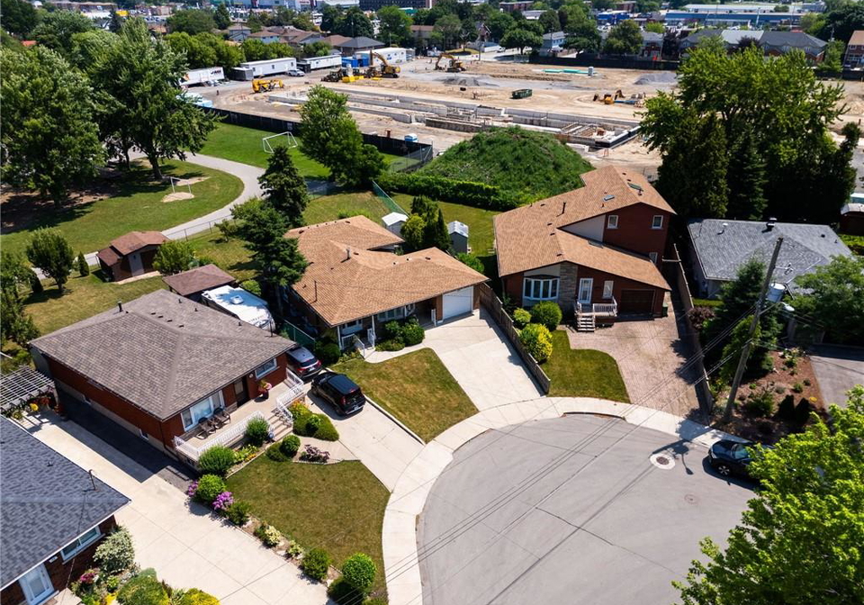 84-tyrone-drive-hamilton-ontario-40752581