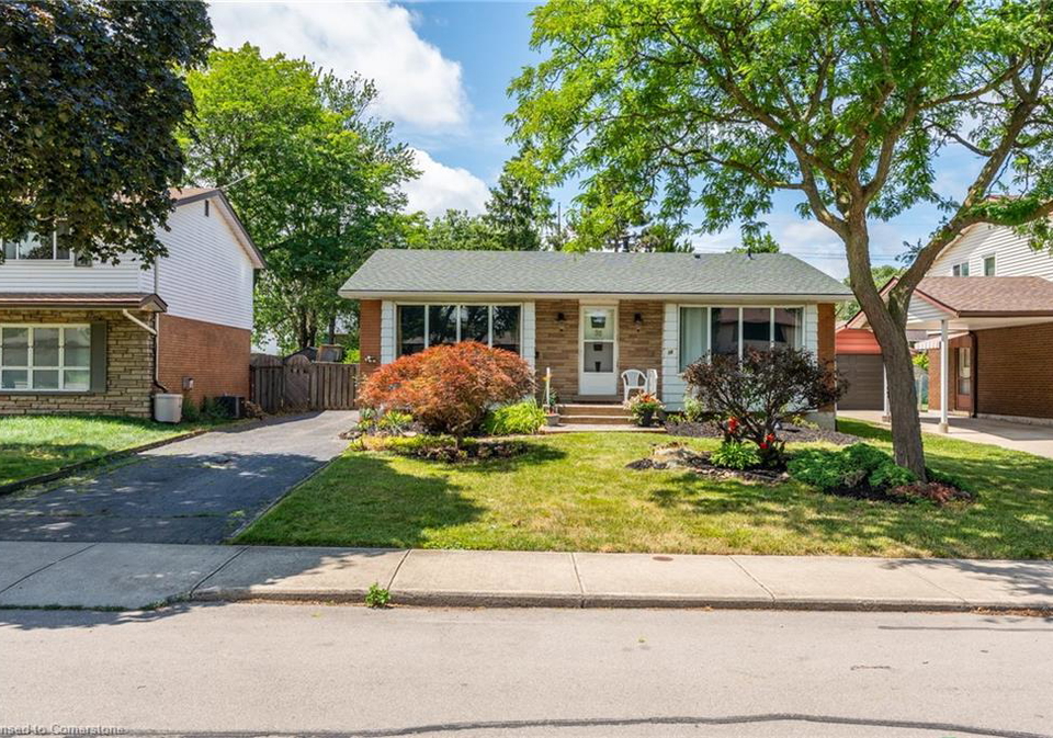 38-goldfinch-road-hamilton-ontario-40752590