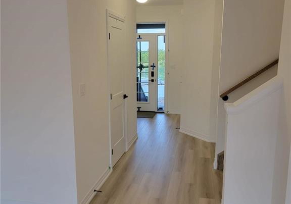 84-gort-avenue-paris-ontario-40752618