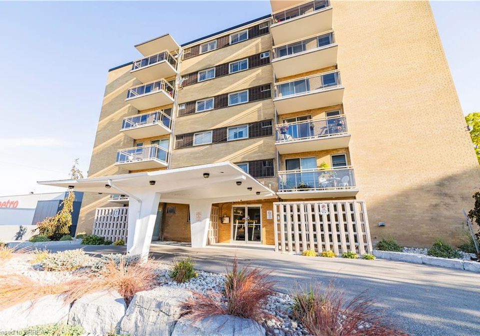 87-st-george-street-brantford-ontario-40752699