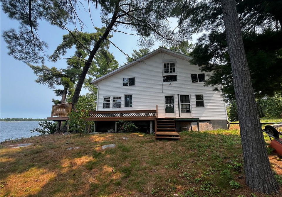 wl106-1-loudon-island-nipissing-ontario-40752745