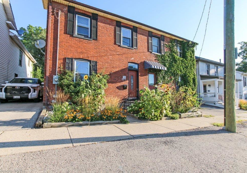 26-dundas-street-w-paris-ontario-40752755
