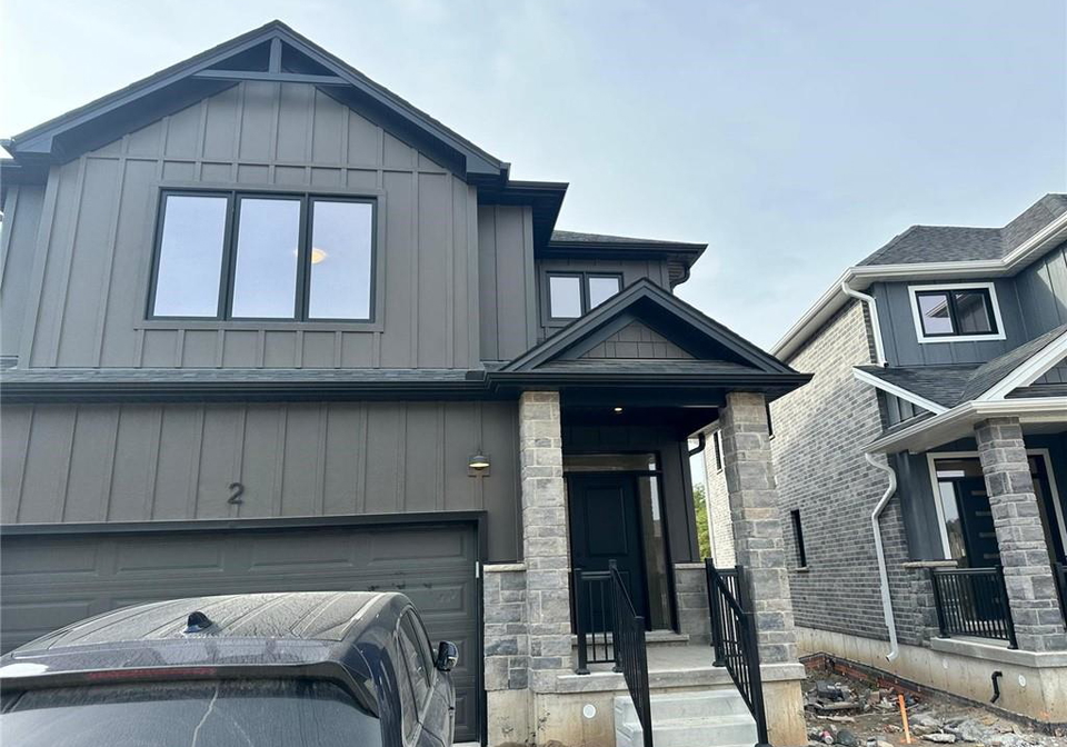 2-32-faith-street-cambridge-ontario-40752800