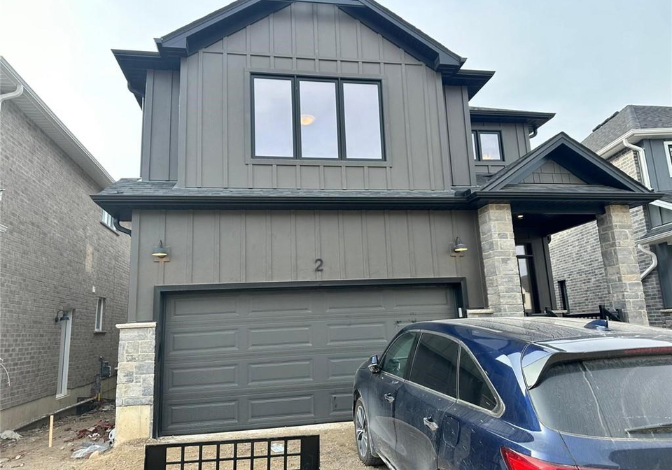 2-32-faith-street-cambridge-ontario-40752800