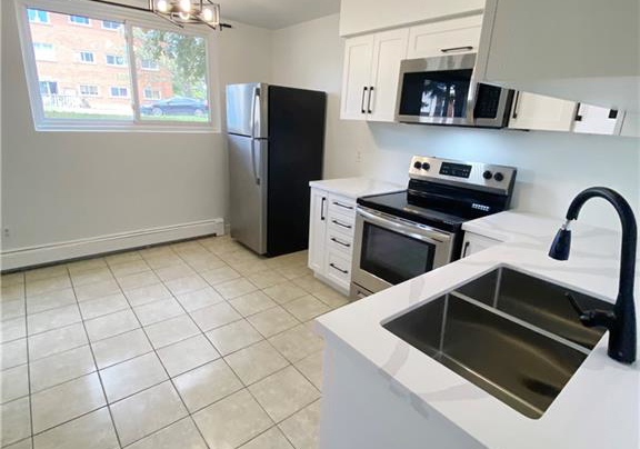 163-chandler-drive-kitchener-ontario-40752839