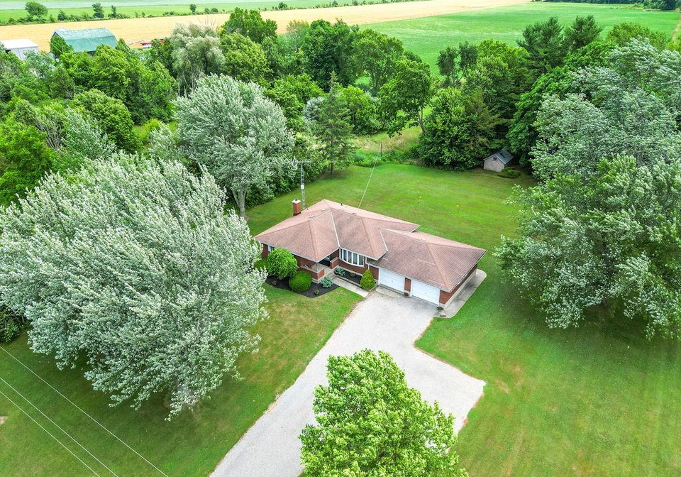881-kings-row-dunneville-ontario-40752864