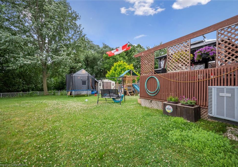 133-eastforest-trail-kitchener-ontario-40752877