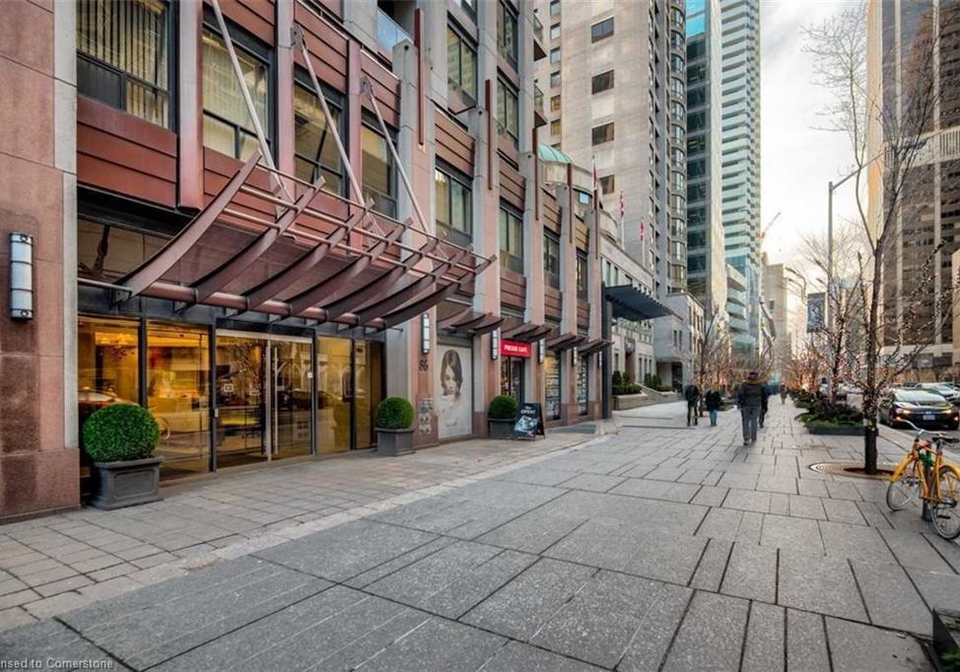85-bloor-street-e-toronto-ontario-40753033
