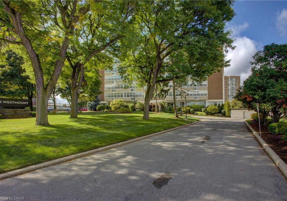 45-westmount-road-n-waterloo-ontario-40753120