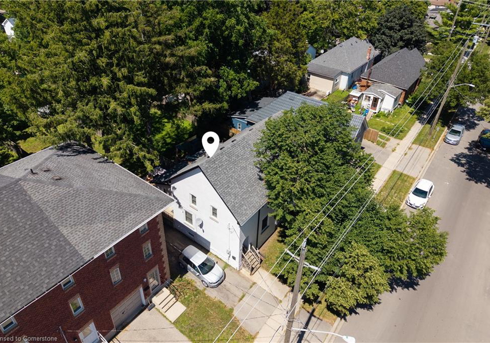 43-walnut-street-brantford-ontario-40753155