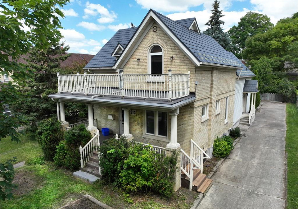 212-wellington-street-n-kitchener-ontario-40753365