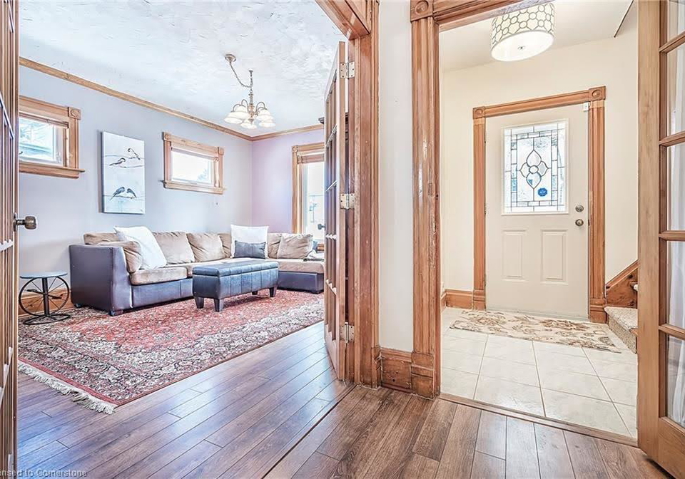 212-wellington-street-n-kitchener-ontario-40753365