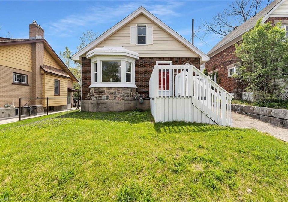 11-spadina-road-e-kitchener-ontario-40753433