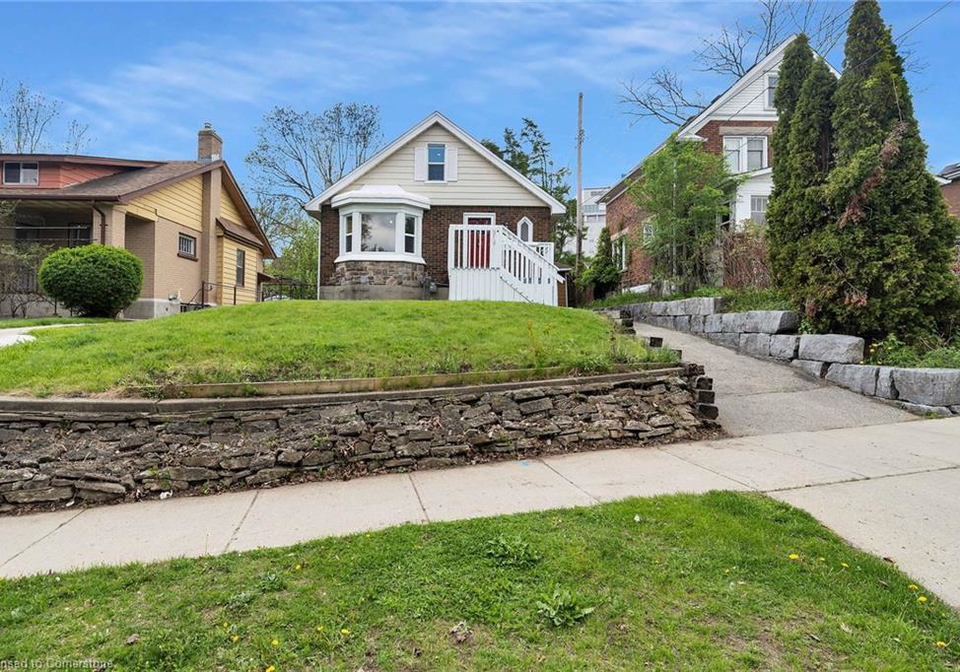 11-spadina-road-e-kitchener-ontario-40753433
