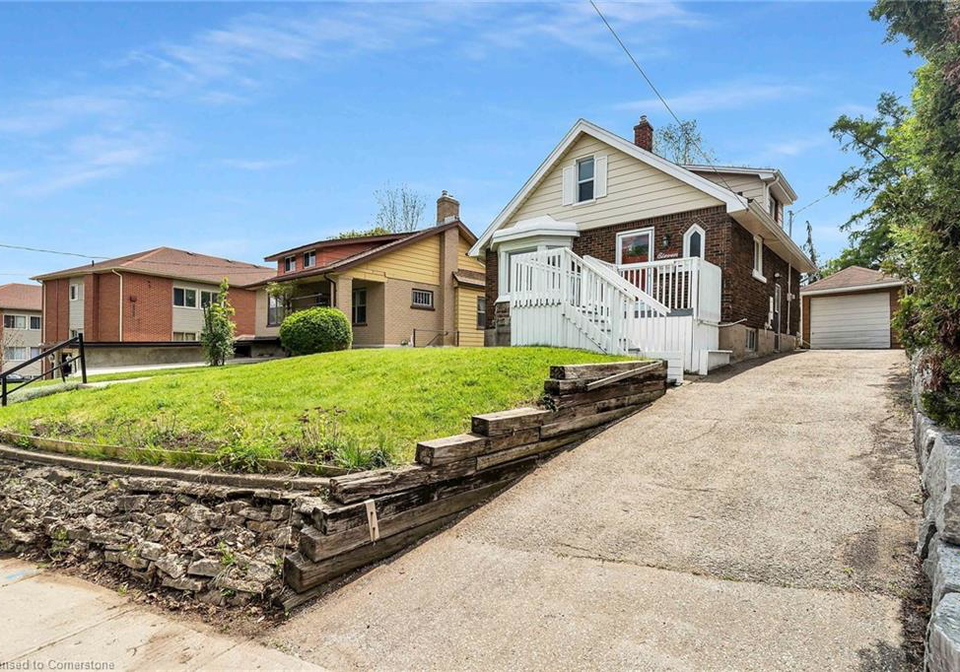 11-spadina-road-e-kitchener-ontario-40753433
